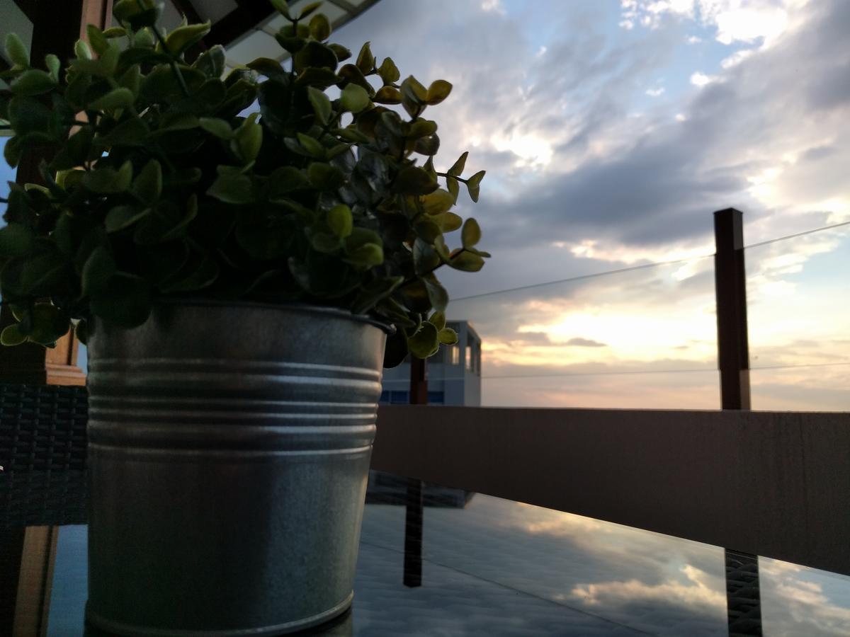 The Residence Kolombo Bagian luar foto